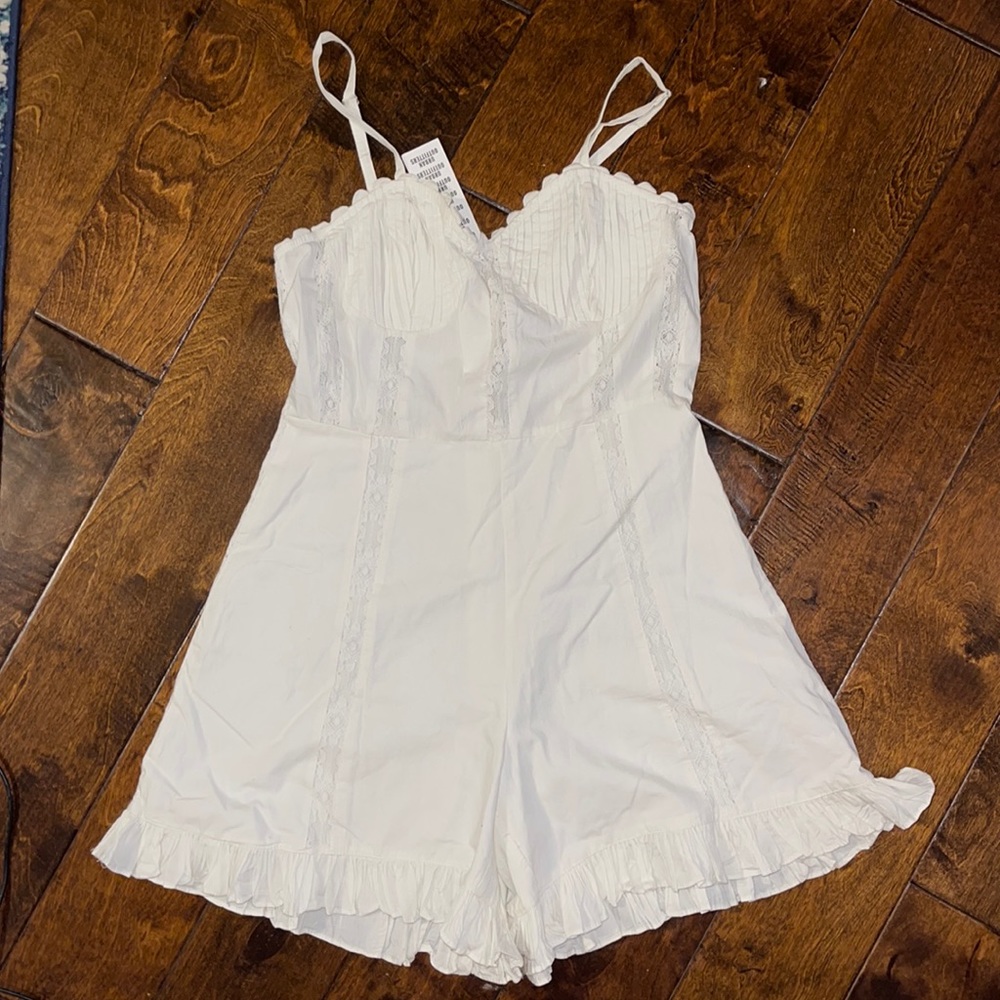 Urban Outfitters romper - size small